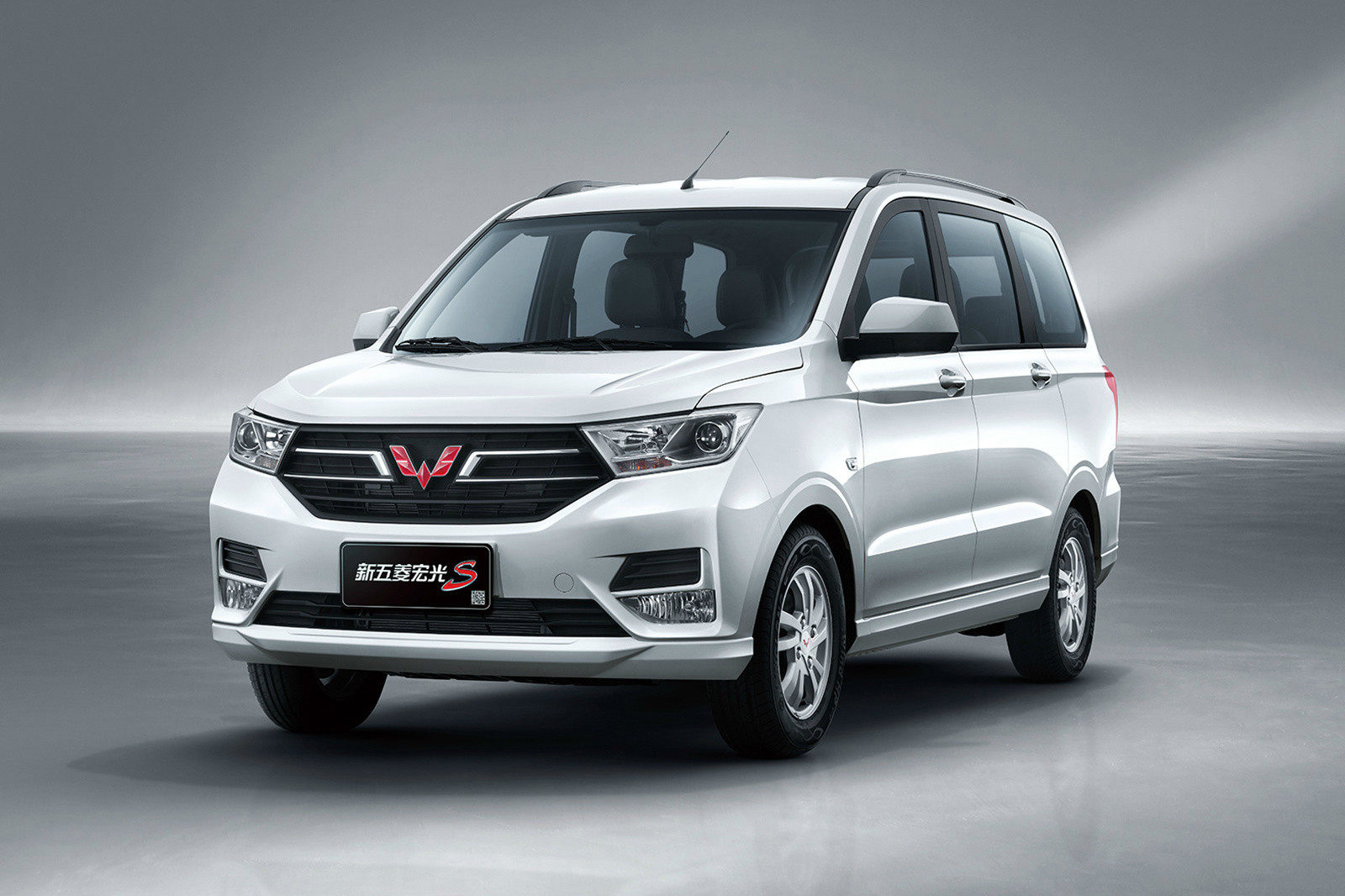 58万元 五菱宏光s 1.5l基本型上市