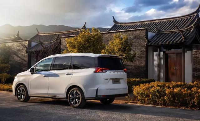 二胎时代补位竞赛,吉利嘉际对比大通G50谁更