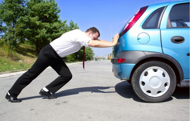 大斌教你如何推车打火,很管用