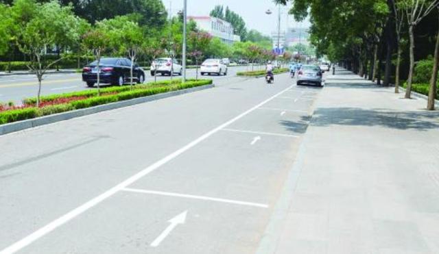 为什么车停在停车位上,还是被交警开罚单了?