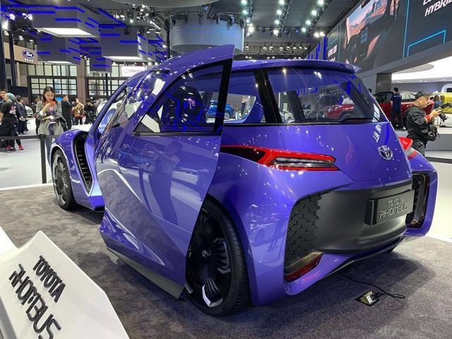 丰田全新电动概念车正式亮相 搭液晶仪表盘