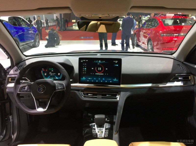 2019上海车展：比亚迪宋Pro EV正式亮相