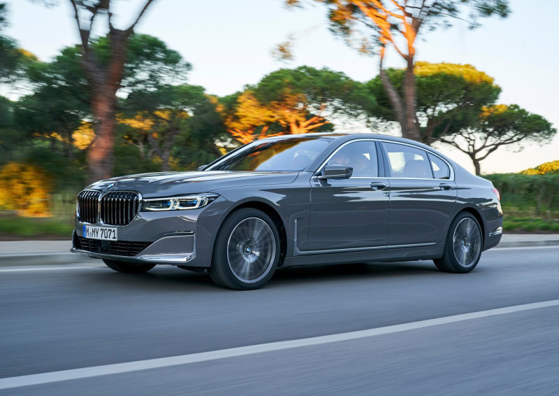 d级行政轿车该怎么选?