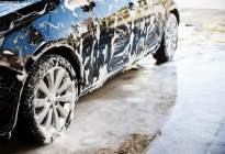 不要再傻傻乱洗车了，洗车多久一次对车最好？