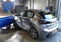 欧洲NCAP碰撞仅拿四星，全新标致208安全表现逊于Clio