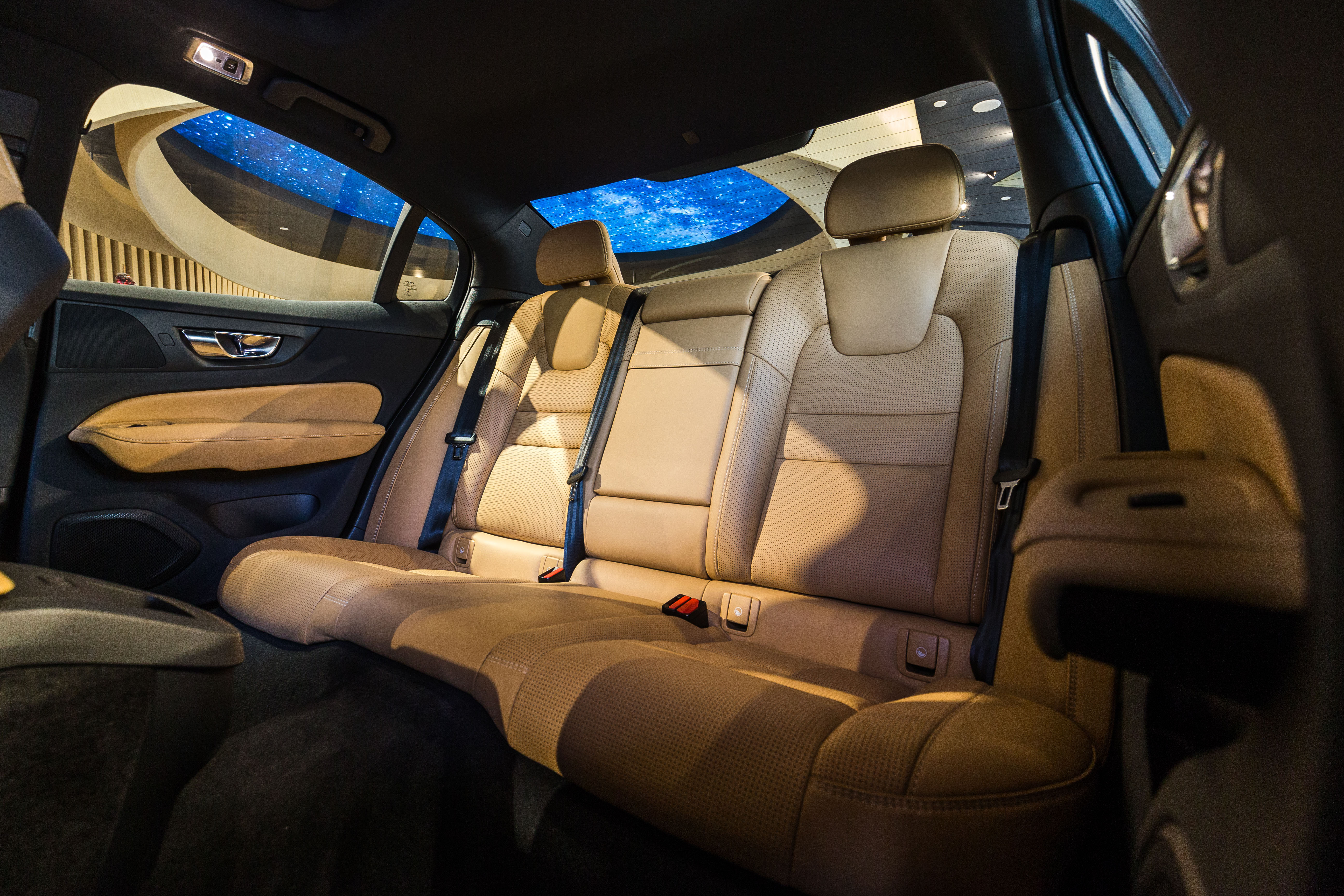 增多,消费者对儿童,老人健康的关注度的提升,内饰环保程度是否达标