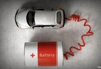 长途驾驶电动汽车，如何合理的使用充电器？