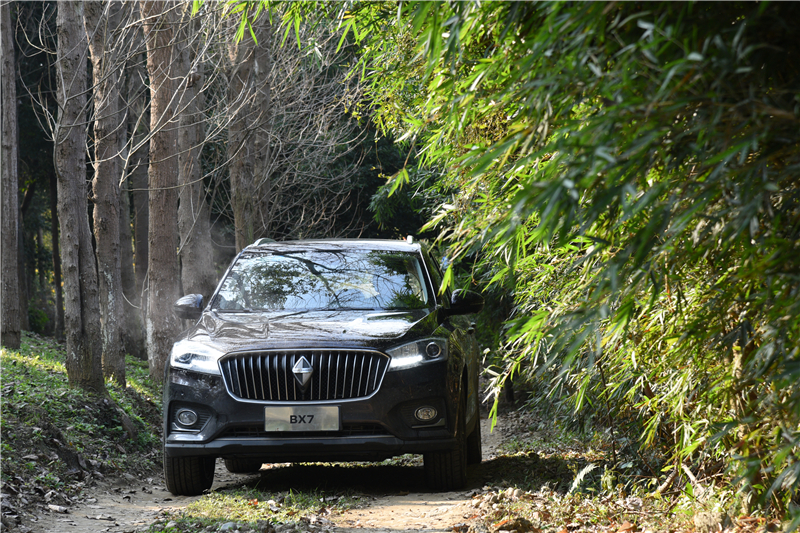 达喀尔越野挑战赛宝沃bx7尽显真本事