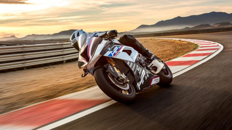 浅析中国公路摩托车赛车队战车 Bmw Hp4 Race 新闻详情 买车网