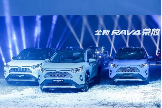 真香!这款SUV选它,真的不亏--全新RAV4荣放 真香!这款SUV选它,真的不亏--全新RAV4荣放