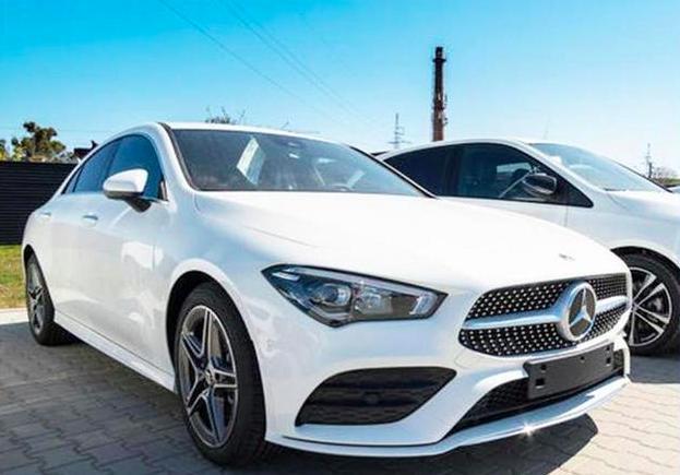 二十几万就搞定纯进口奔驰,还带s级双屏