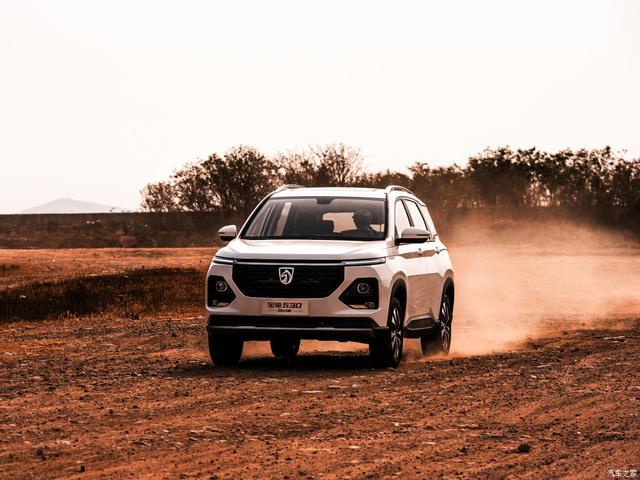 7万也能买7座SUV，轴距2750mm，两年卖出20万辆- 买车网