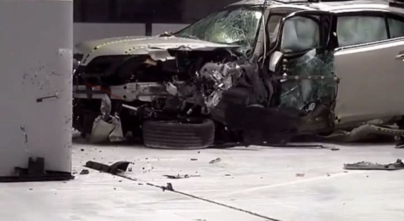 翻看碰撞測試結果帕薩特真不是最慘車型這款百萬豪車慘不忍睹 車評之家 翻看碰撞測試結果帕薩特真不是最慘車型這款百萬豪車慘不忍睹 車評之家