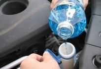 都说只加玻璃水的车省心，那您真的会加玻璃水吗？