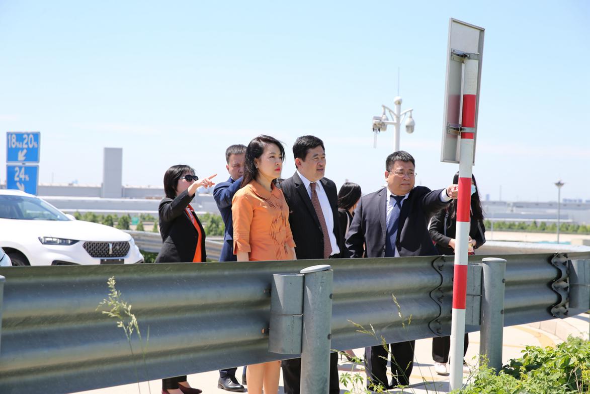 泰国驻华大使阿塔育•习萨目一行访问长城汽车