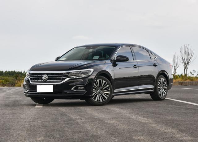 海外评选十佳b级轿车,帕萨特垫底,凯美瑞不如索纳塔