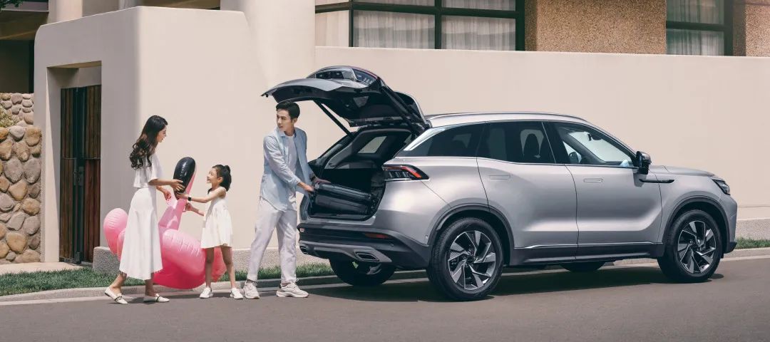 BEIJING-X7集四大纯粹实力于一身 仅售10.49万元起