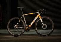 兰博基尼汽车公司与Cervélo联合推出限量版R5自行车