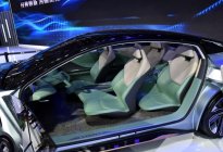 国产概念车“撞衫”《赛博朋克2077》车型，五菱又亮了！