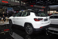 新款Jeep指南者上市13.98万起售，内饰、配置优化升级