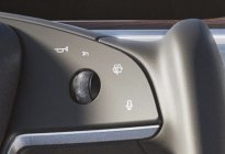 2.1秒破百，特斯拉Model S换代上市，BBA要被革命？