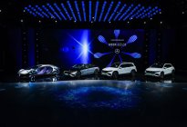 梅赛德斯-EQ之夜：三款重磅新车首发全面开启品牌电动化攻势