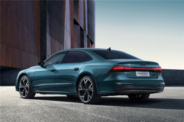 奥迪a7l,除了加长还有什么特长?