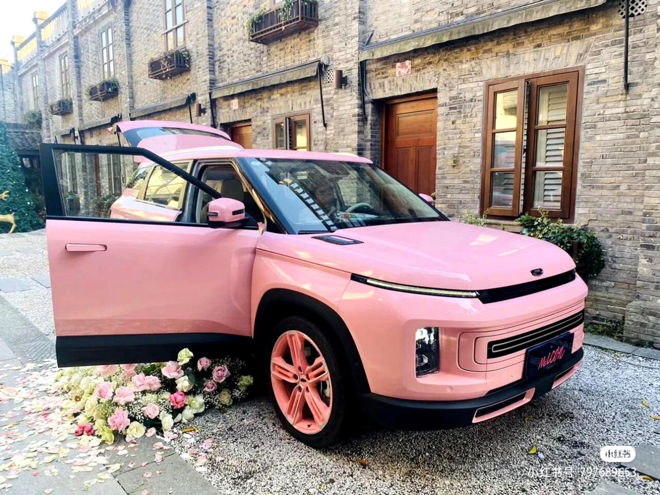 10万出头,小仙女们都喜欢的车,吉利icon