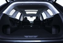 打破同级SUV市场平衡的一击，长安欧尚X7PLUS预售价公布