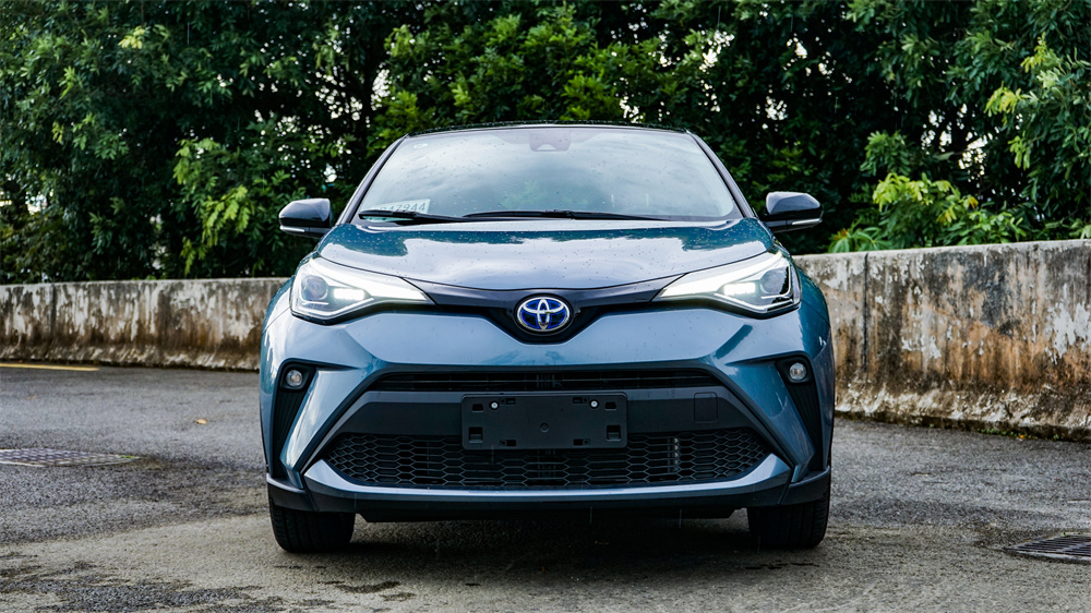 城市生活中的个性好伙伴 试驾广汽丰田ch-r双擎